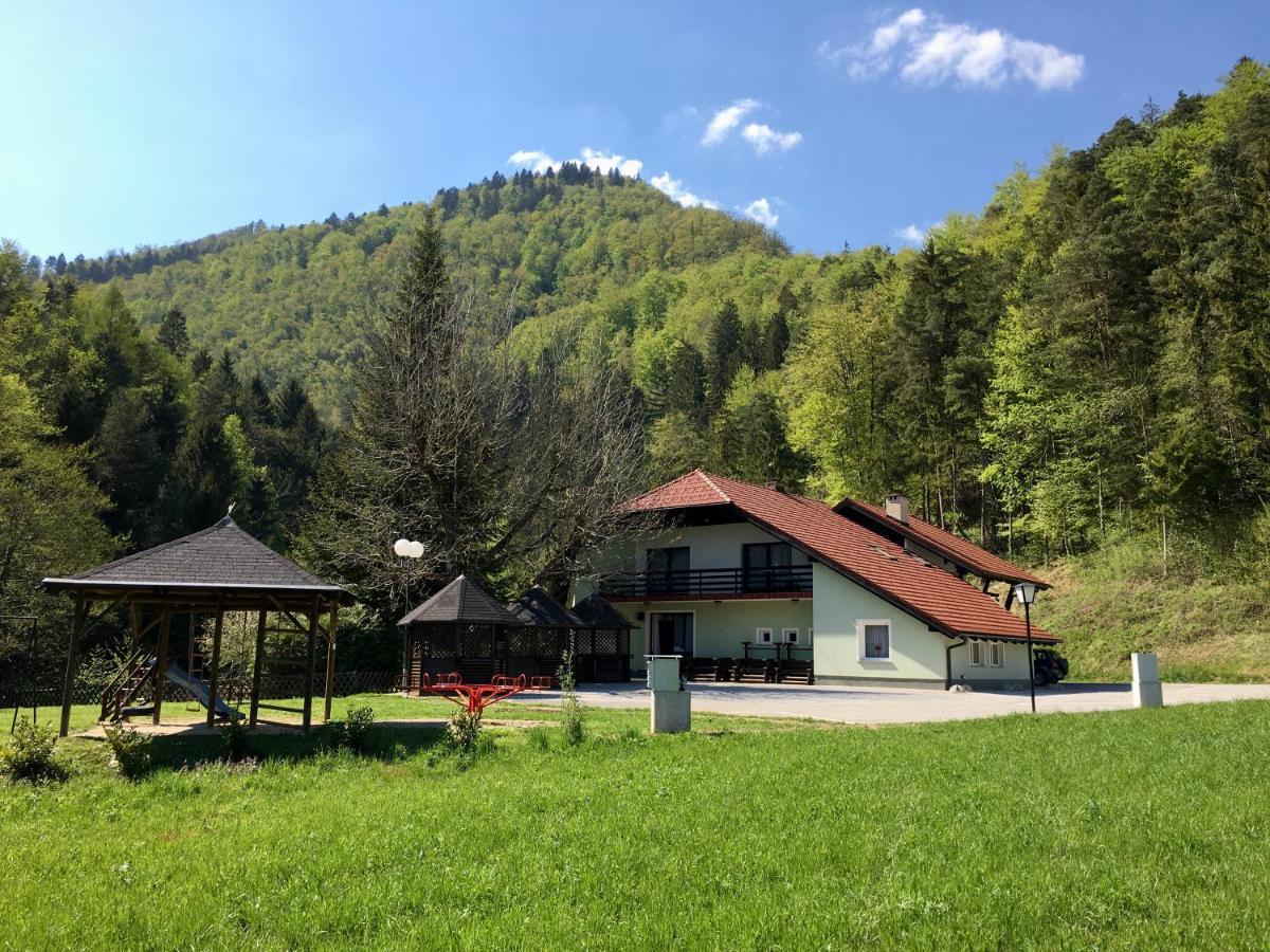 Guest House Atelsek Recica ob Savinji Екстер'єр фото