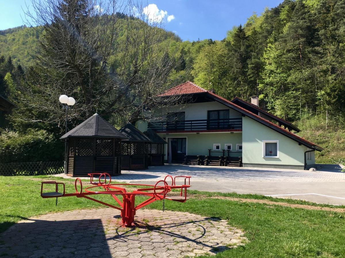 Guest House Atelsek Recica ob Savinji Екстер'єр фото